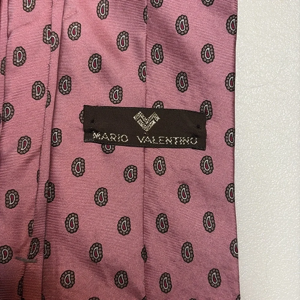 Mario Valentino Tie necktie Men’s Dusty Blush Rose/ red white blue paisley